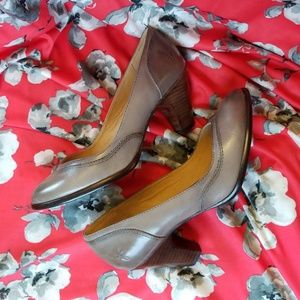 Frye Cynthia Pump | Size 7.5M